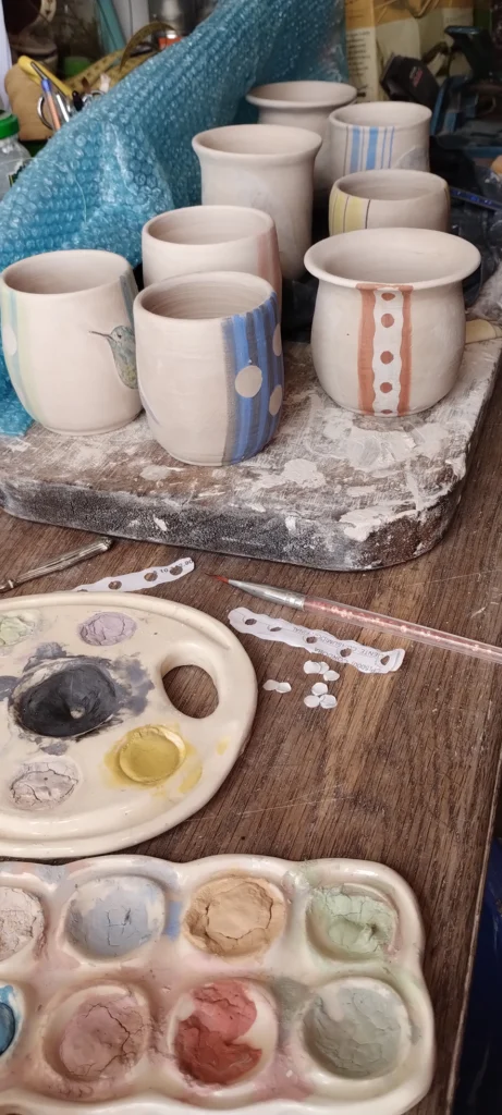 foto de mi taller de cerámica artesanal en córdoba, argentina, mates artesanales de cerámica en córdoba foto de mi taller de cerámica artesanal en córdoba, argentina, mates artesanales de cerámica en córdoba